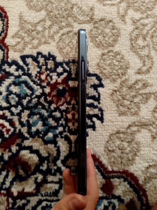Infinix hot 40 yangi tel srochna sotiladi 16/256GB xotirasi aybi yo'q