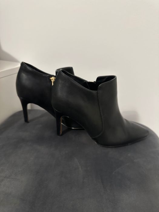 Botine cu toc, damă, Clarks , piele naturală, mărimea 37