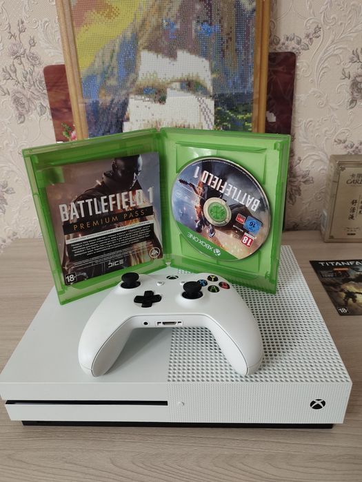 X-Box One S с памятью 1 TB SSD, с игрой Batlefild