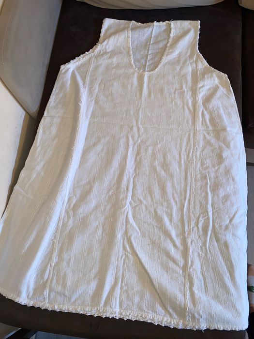 Народна носия рокли и кърпа