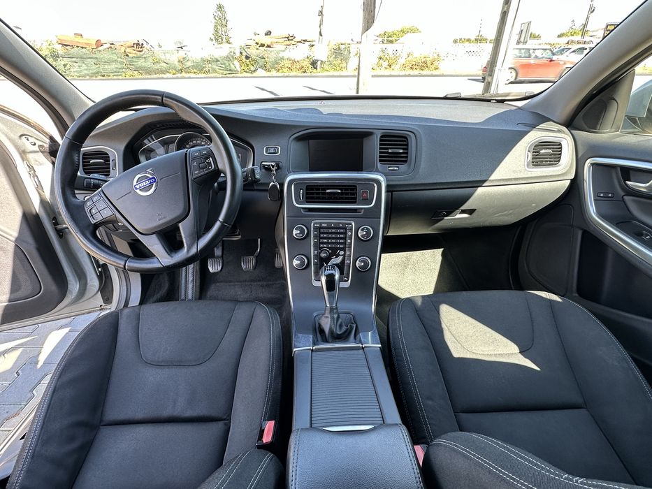 Volvo V60 - 2016 - 2.0 Diesel - 118CP