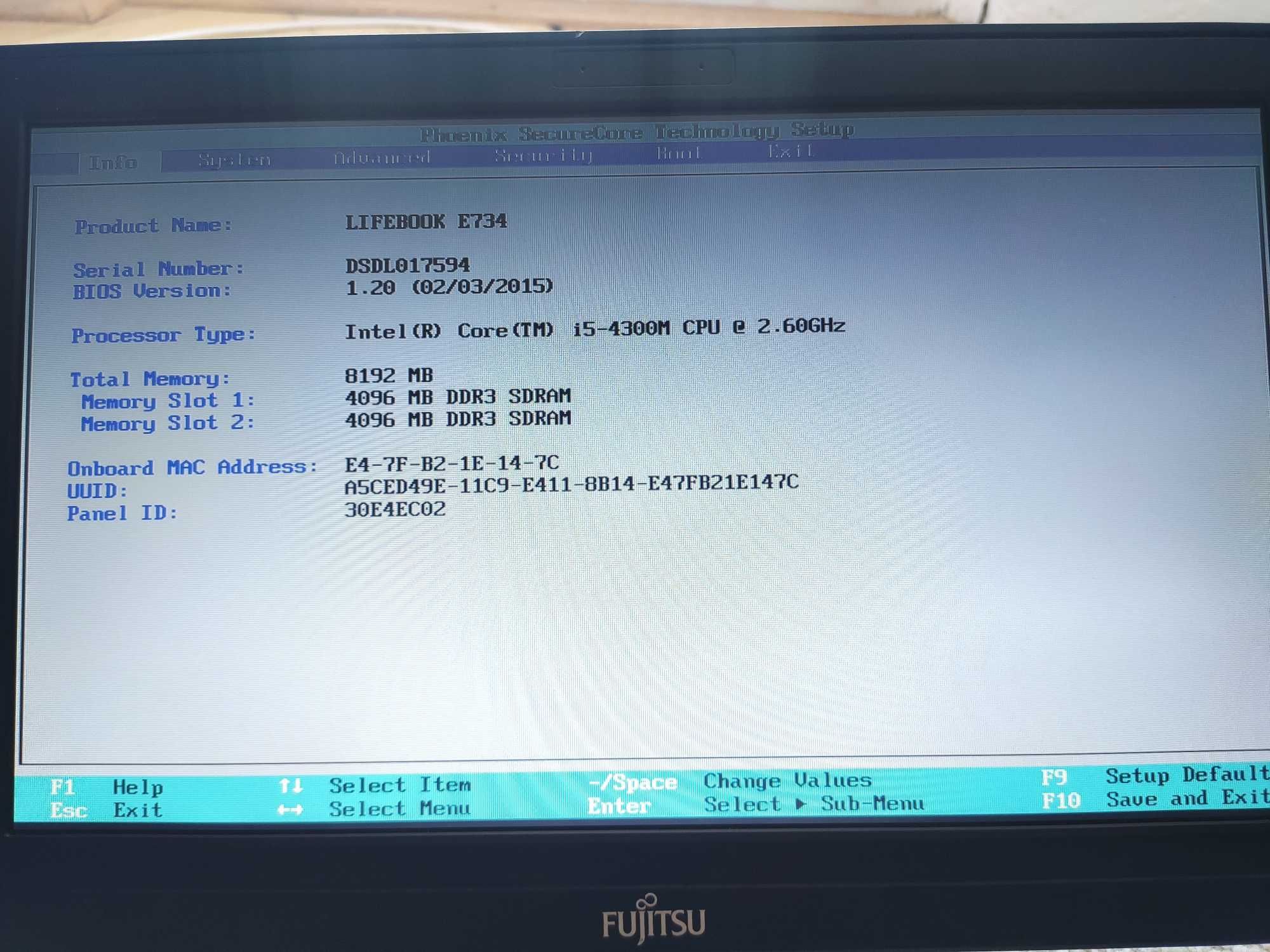 Fujitsu E734 i5-4300M, 8GB, 240GB, dock, dvd-rw, baterie auxiliara