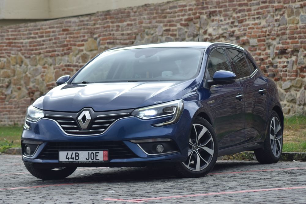 Megane4 Bose edition 2016