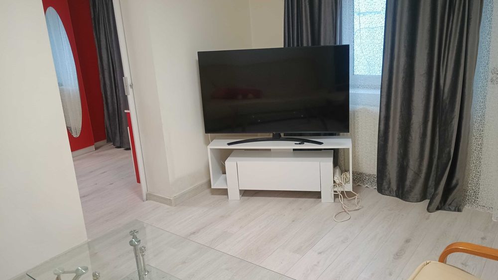 Casă la curte de inchiriat