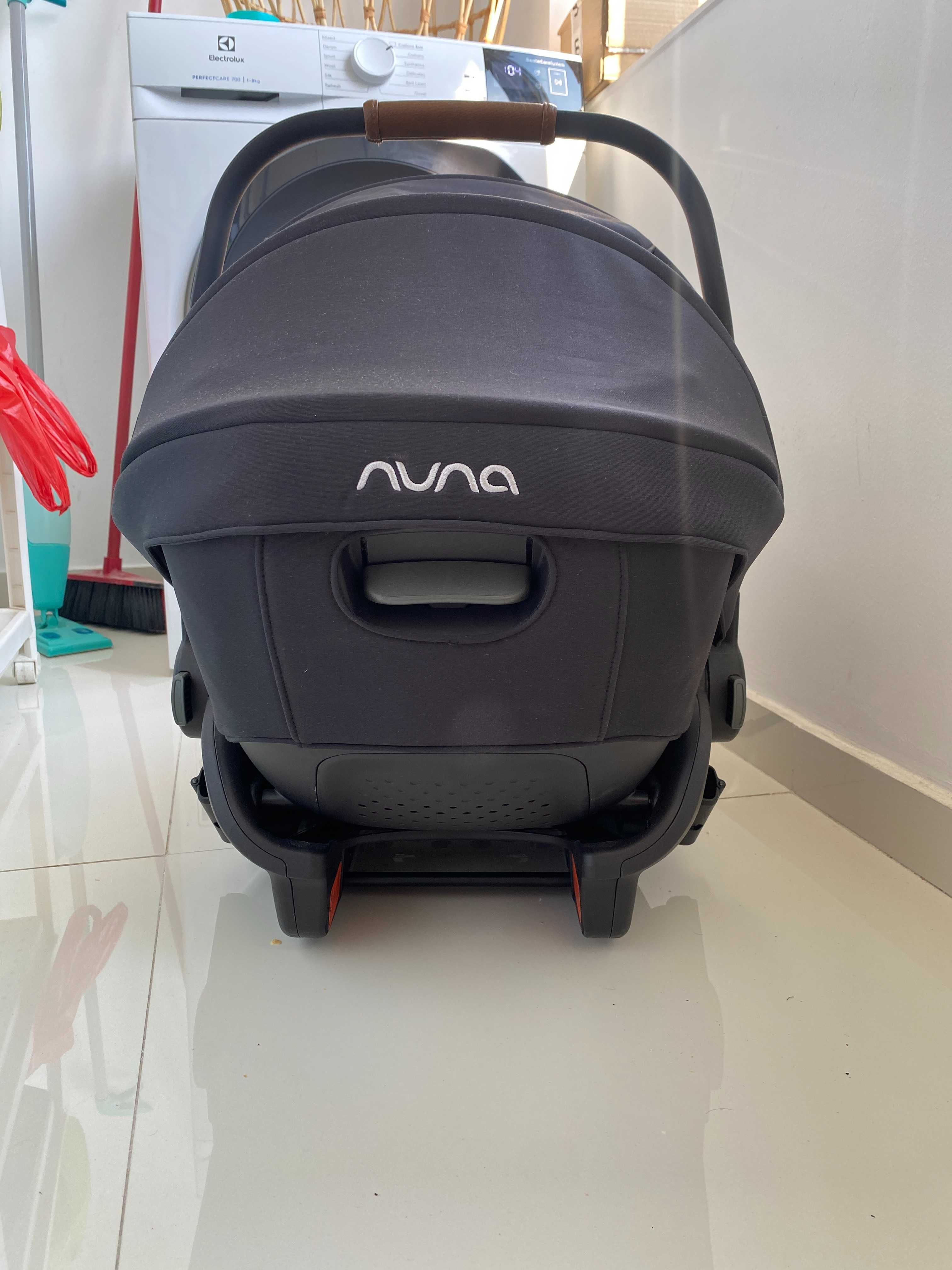Scoica auto i-Size Arra Next, Caviar, Nuna + Adaptori Carucior Joie
