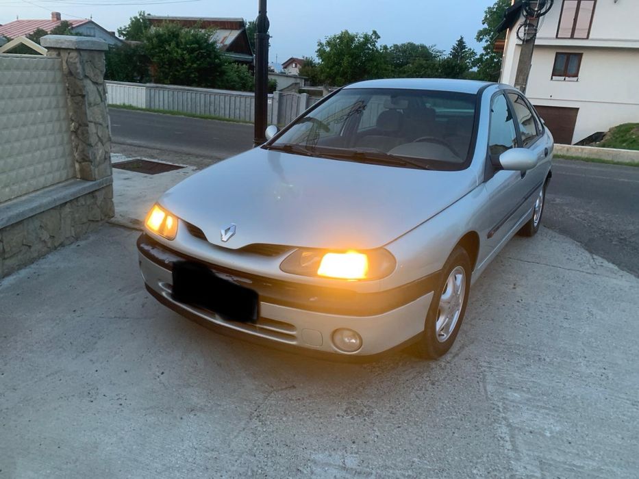Renault laguna 1