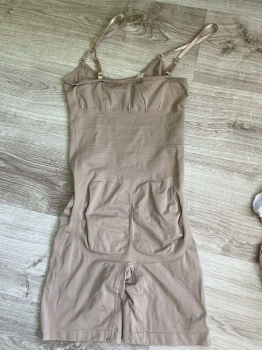 Оформящо боди XL