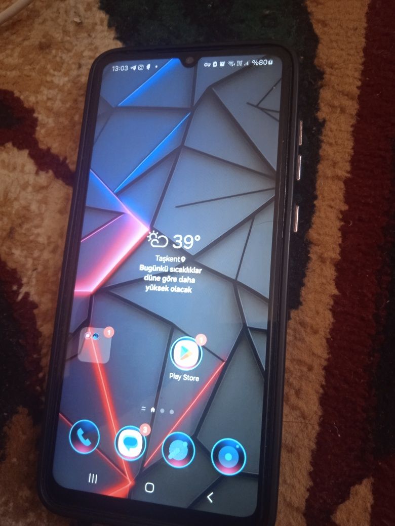Samsung a05 sotiladi yaxshi zor holatda