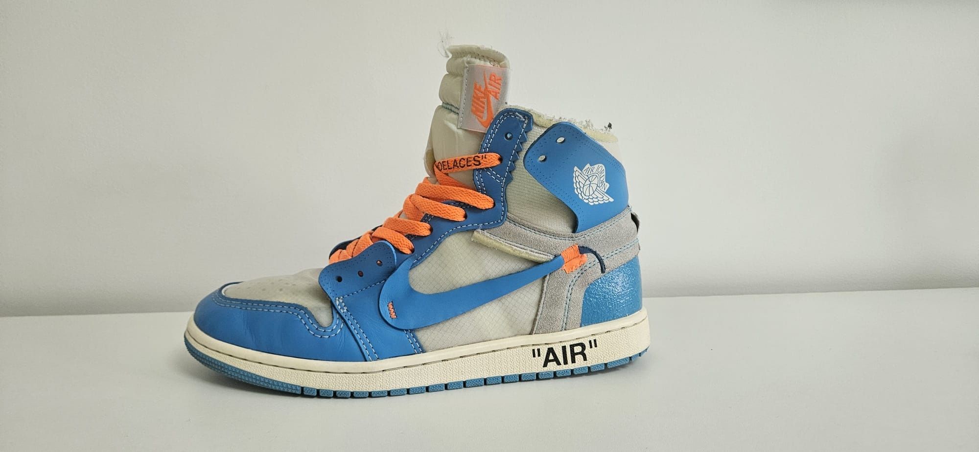 Vând adidasi Jordan 1 Offwhite UNC