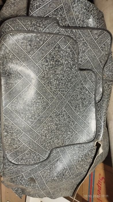 Linoleum neksiya moshinasiga