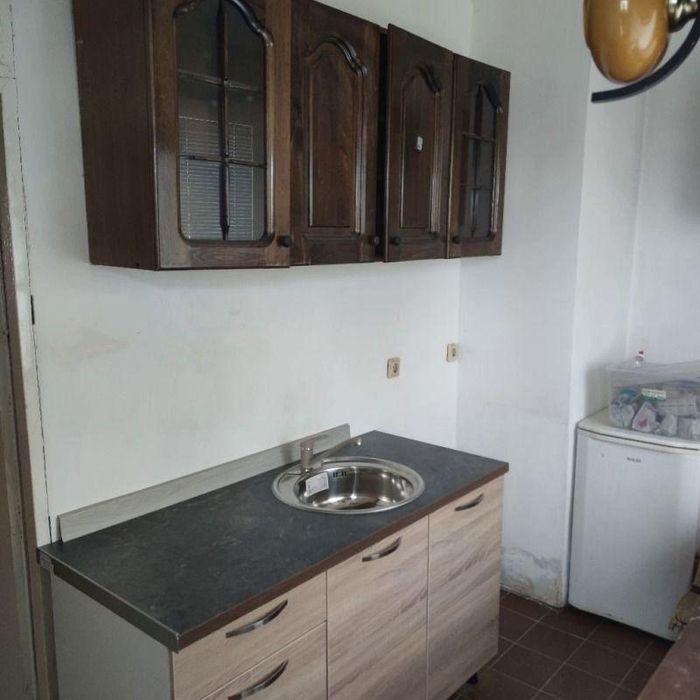 Двустаен апартамент в ж.к Фондови жилища.