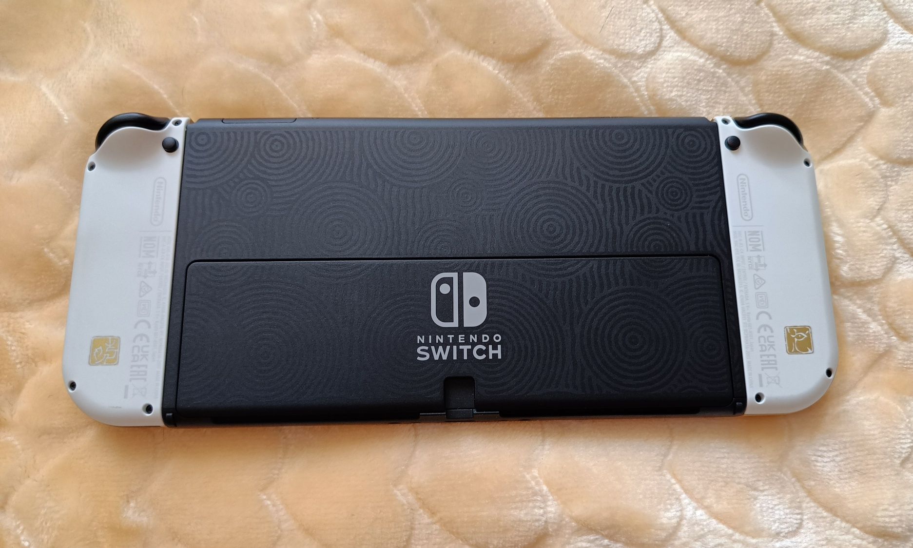 Nintendo Switch OLED Zelda TotK edition