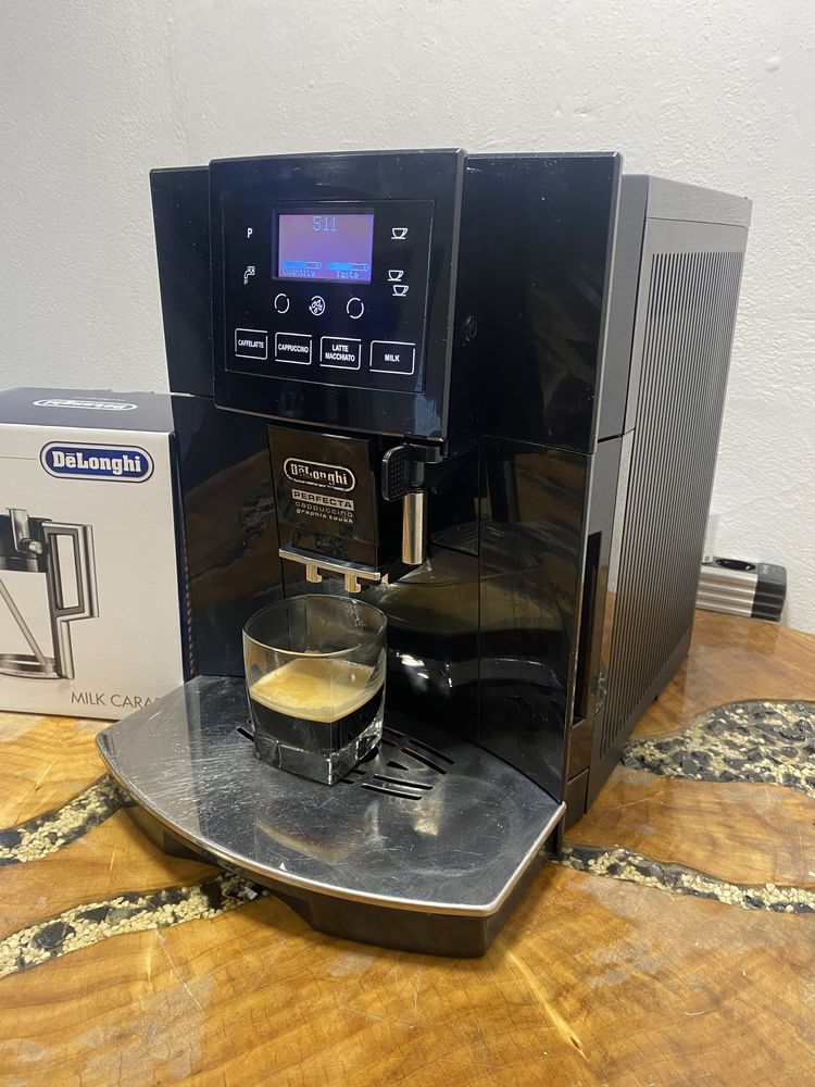 Expresor / espressor delonghi perfecta touch