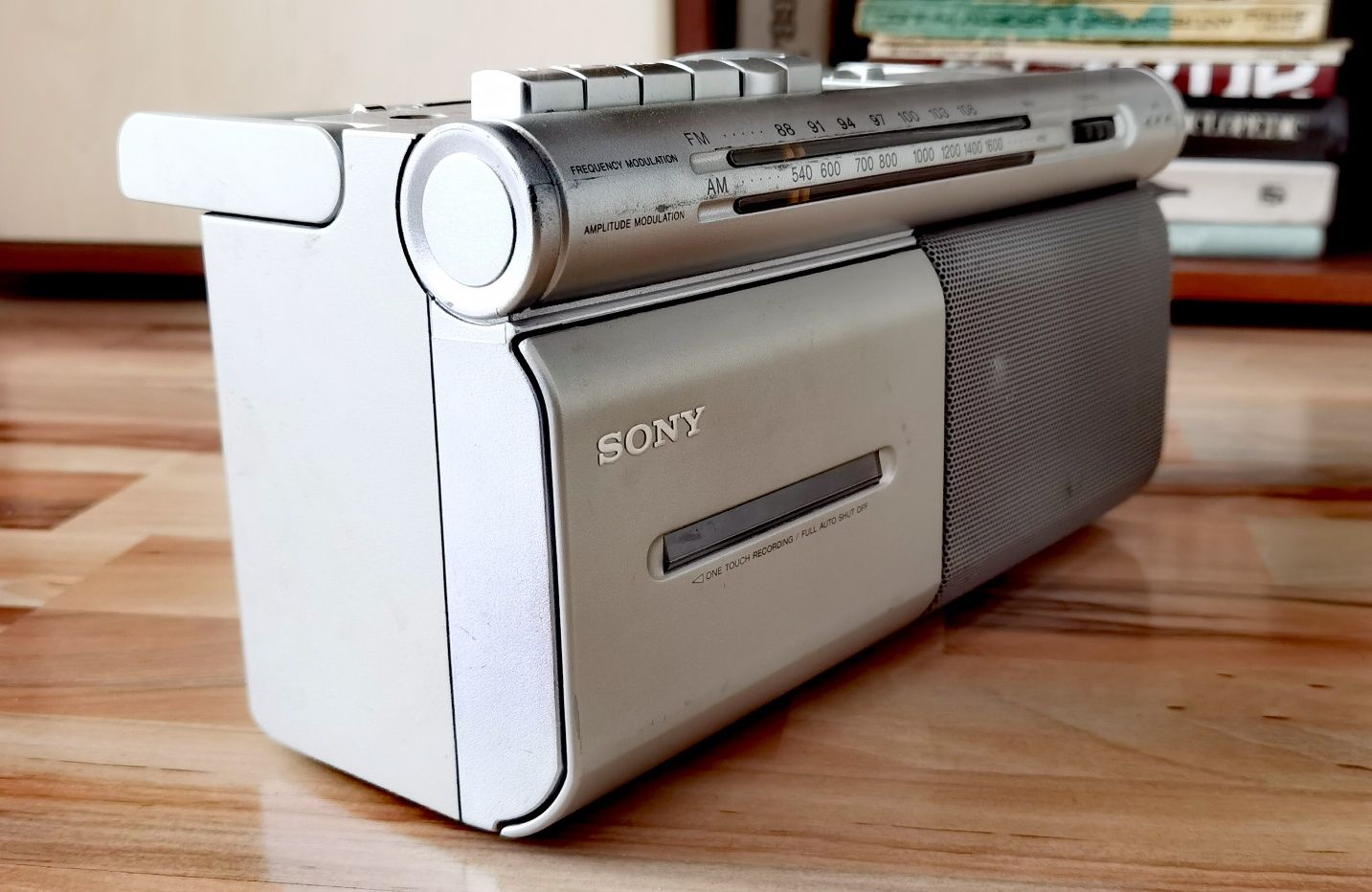 Sony Radio Cassette-Corder CFM-20  radio casetofon retro