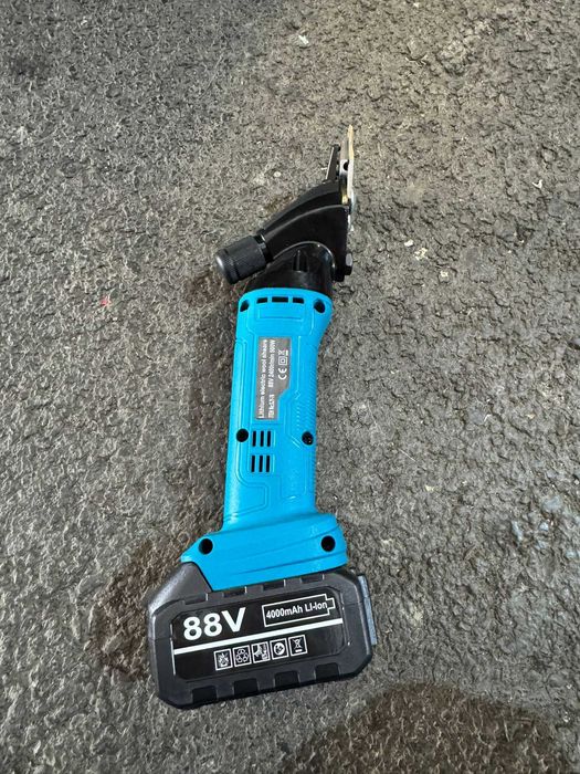 Masina de tuns oi pe acumulatori 500w 2400r/min