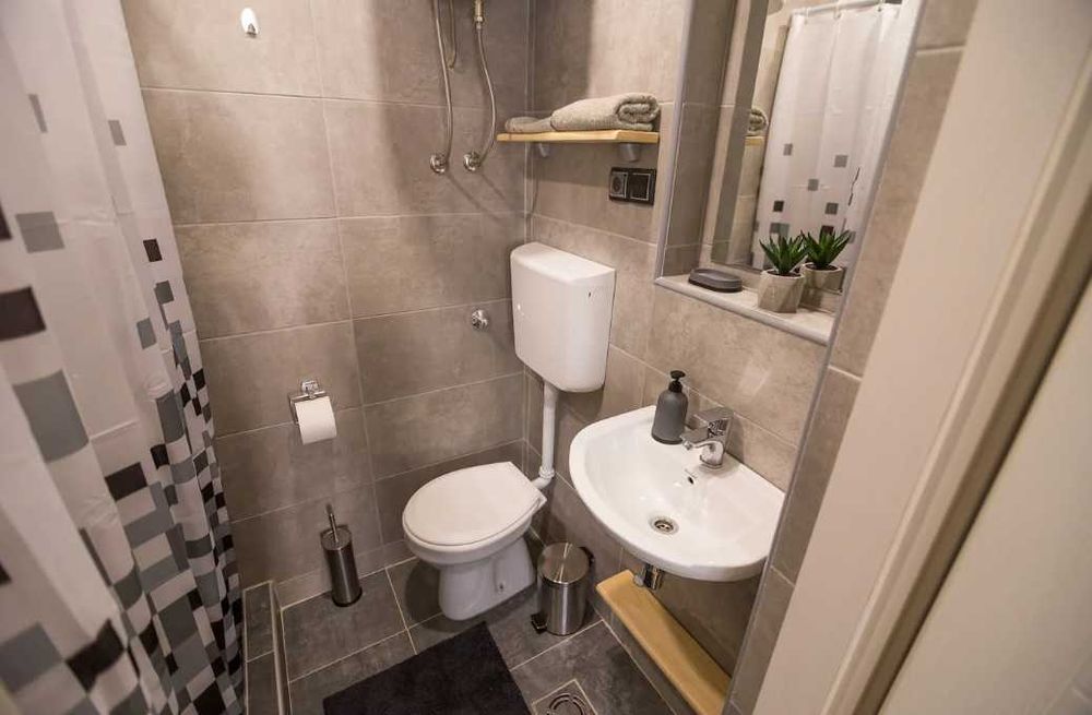 Дава се под наем Едностаен апартамент в Пловдив, Христо Смирненски - 38 кв.м за 153 € - Снимка #2