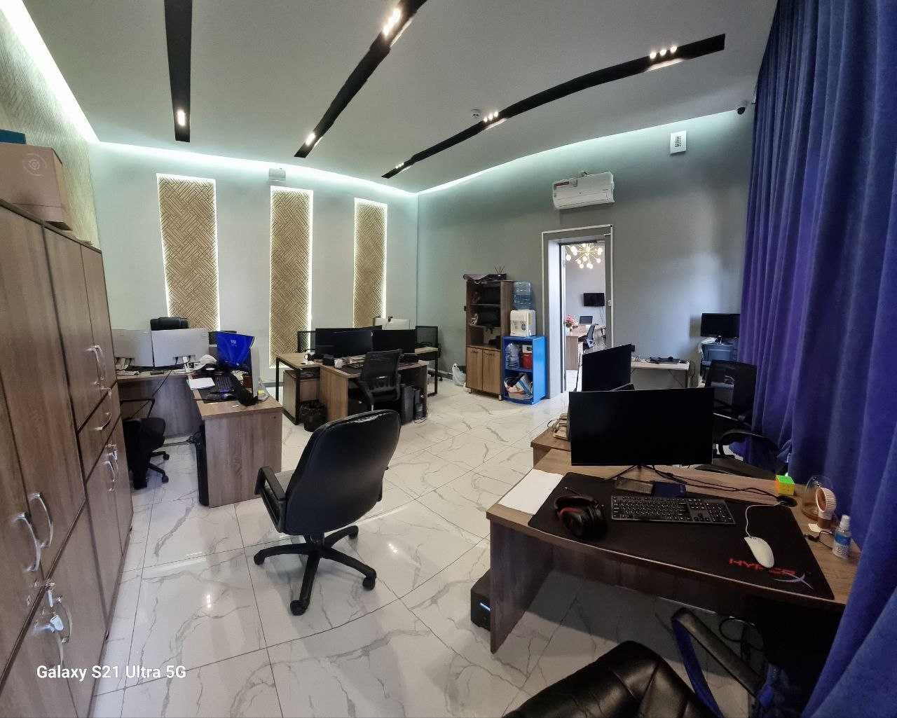 Аренда. Шикарный Дом - 4 сотки, с Евроремонтом - 450м2. Центр.