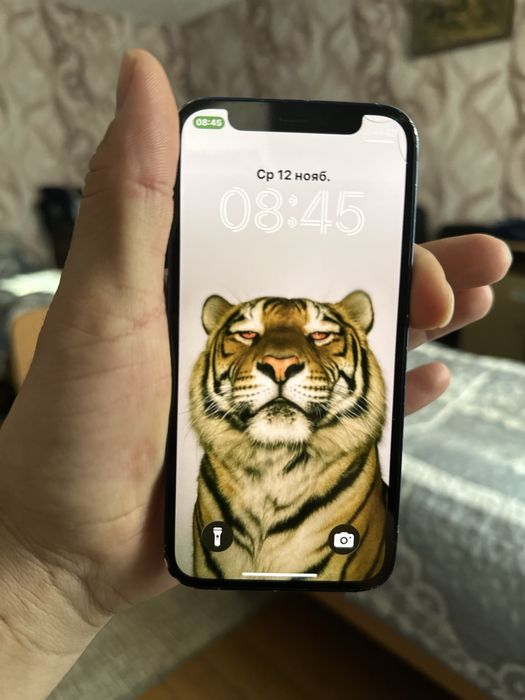 Продам Iphone 12 mini