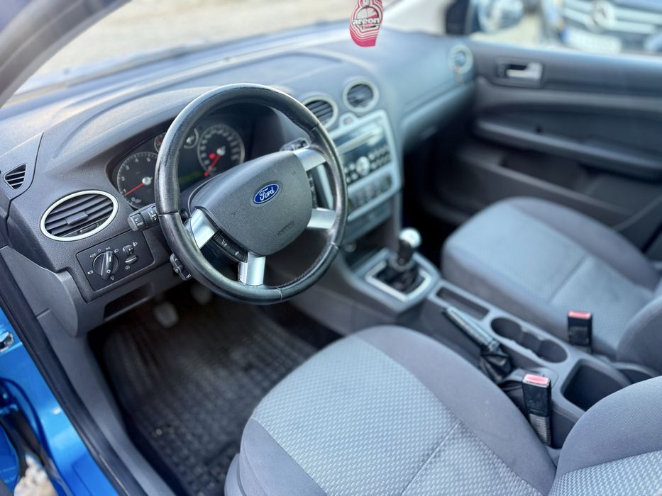 • Ford Focus 2006 / 1.6 Benzina / Inmatriculat RO • Rate / Garantie