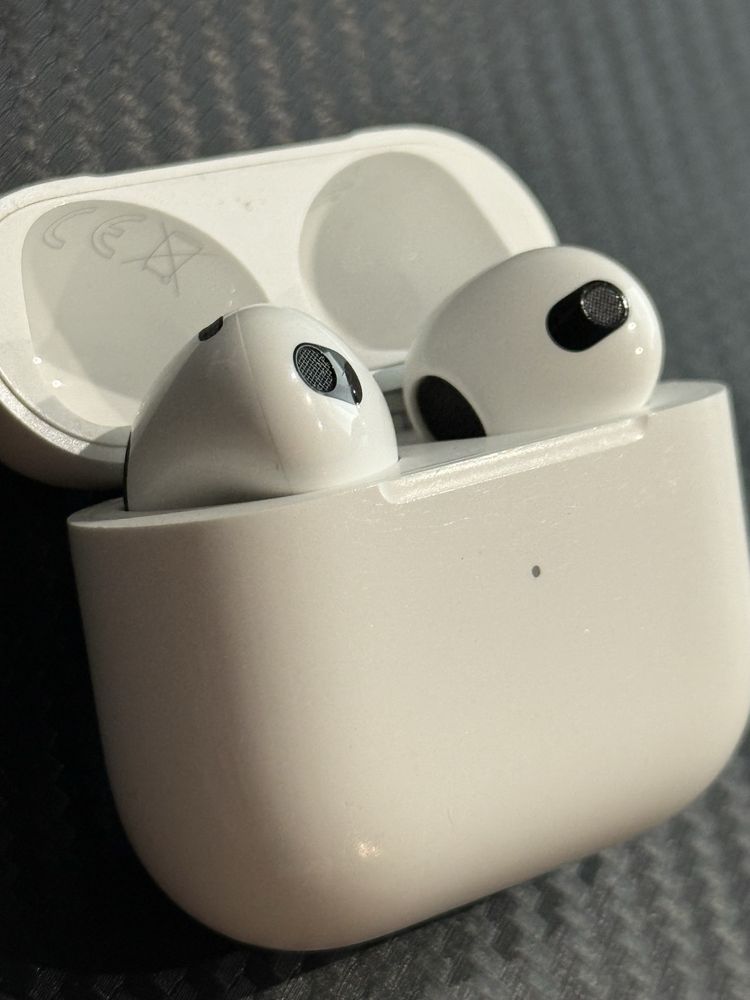 Наушники Apple AirPods 3