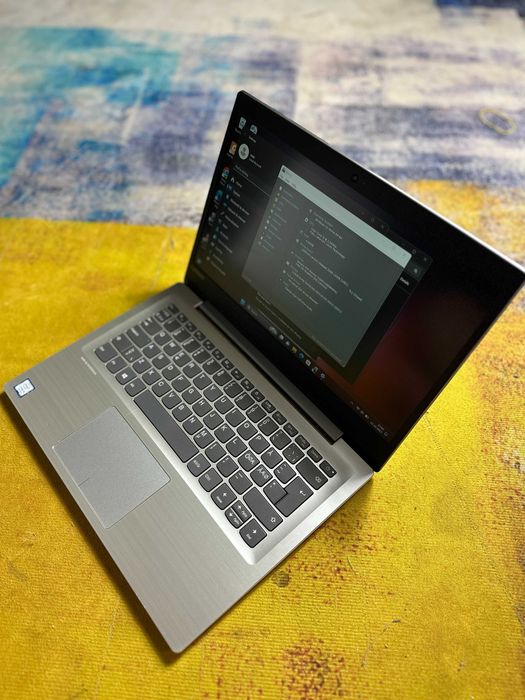 laptop lenovo 320s-14Ikb, i5 gen 7, 4 gb, ssd nvme, se misca f apid