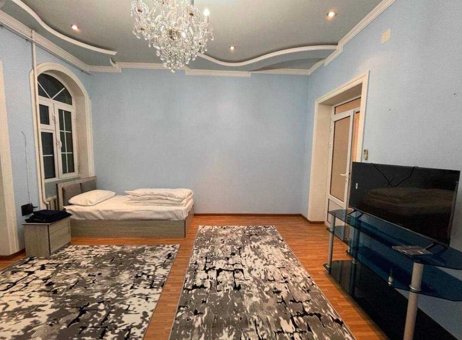 Ул.Юнуса Раджаби М.Космонавты 4,4 соток 300м2 6 Комнат
