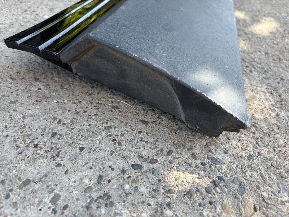 Дясна лайсна за врата Ауди Е - трон / Audi E - tron 2019 - 2021