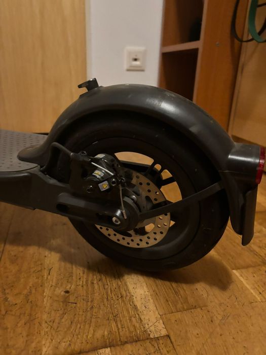 Trotinetă electrică Xiaomi – foarte bună stare, doar 450 km!