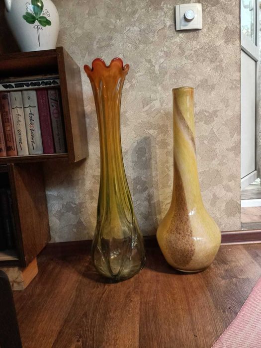 Ваза напольная, цветное стекло, 60 и 70 см, редкость