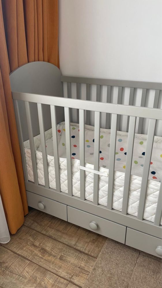 Patut Ikea 120/60 cu 3 sertare -( 2 trepte) in STARE  FOARTE BUNA