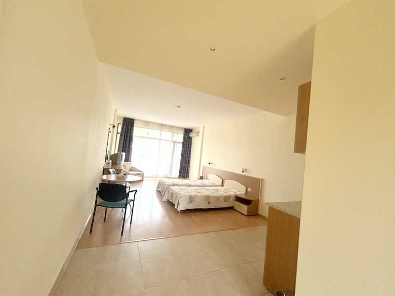 Продава се Ателие в к.к. Слънчев бряг - 56 кв.м за 451 €/кв.м - Снимка #2
