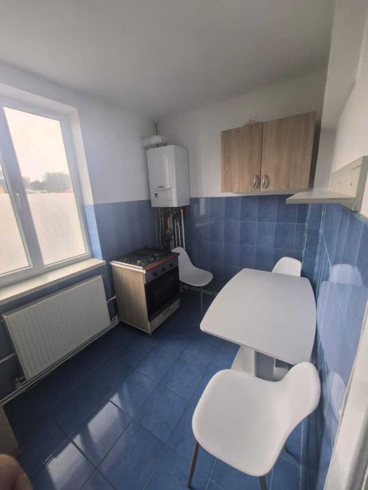 Închiriez apartament 2 camere