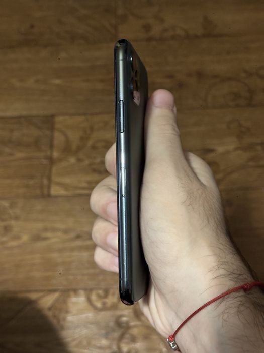 Iphone 11 Pro , 64 GB , Midnight Green в отлично състояние !