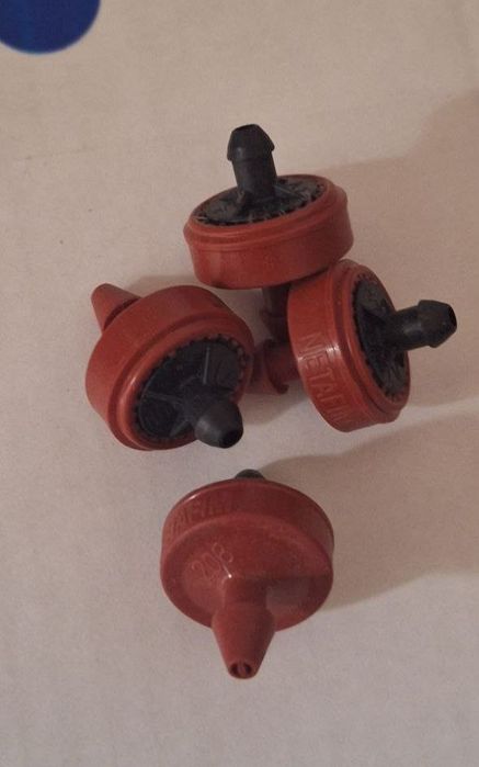 Капельница для полива "NETAFIM"