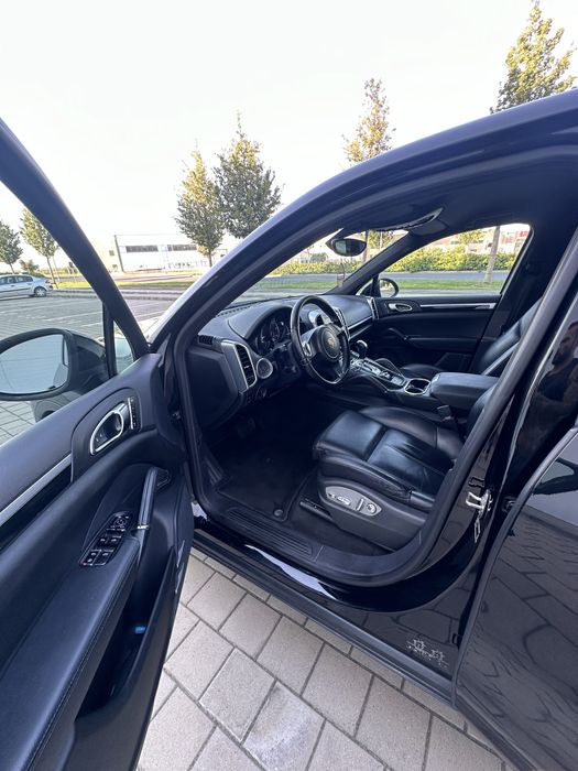 Porshe cayenne 3.0 TDI - 245 cp