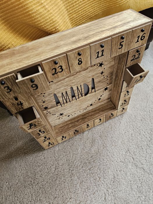 Адвент календар от дърво