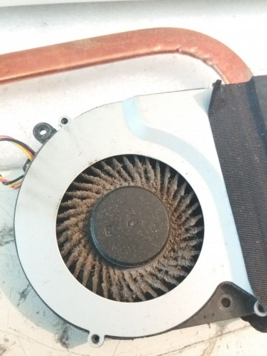 Curatare / reparatii / imbunatatire / resetare, laptop.uri si pc