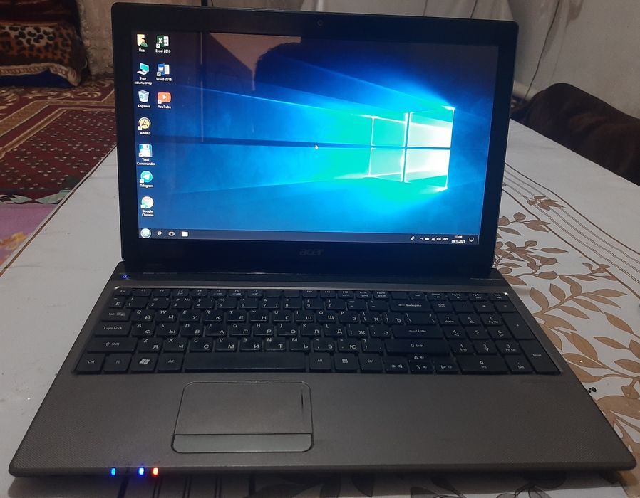 Ноутбук Acer 5750.