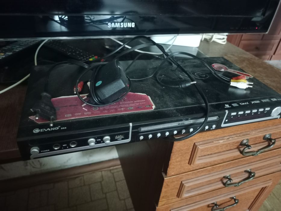 Продам двд проигрыватель