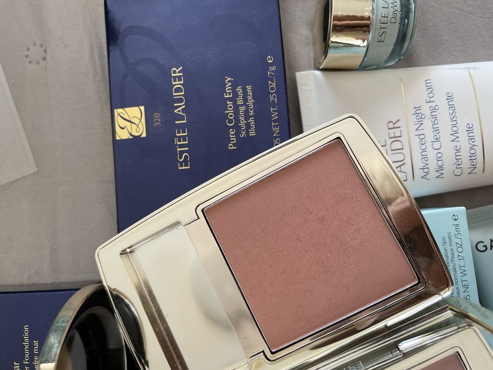Коректор Dior , NARS , mac контур , chanel cc creme  , shiseido , dior