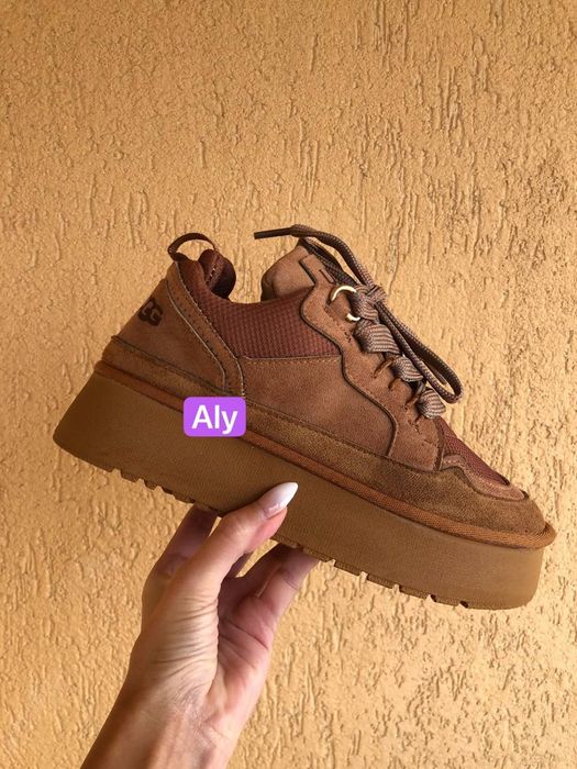 Adidasi damă UGG