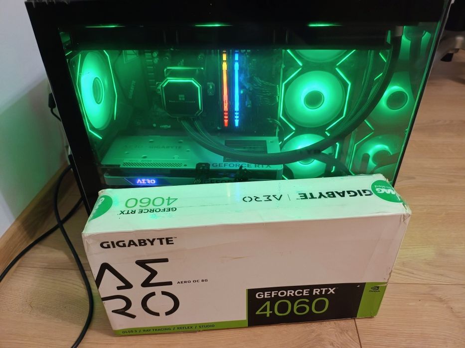 Vând PC Gaming Ryzen 7 5800x +RTX 4060 Aero +16gb DDR4