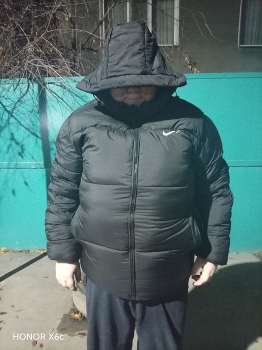 Продам зимнюю куртку