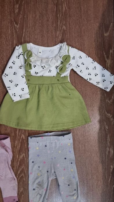 Цена за все вещи 0-9 мес Комбинезон платье слипы шапка шарф
Юнусобод 1