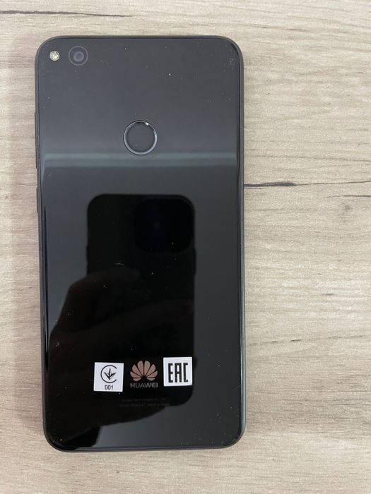 Продам телефон huawei Р8 lite