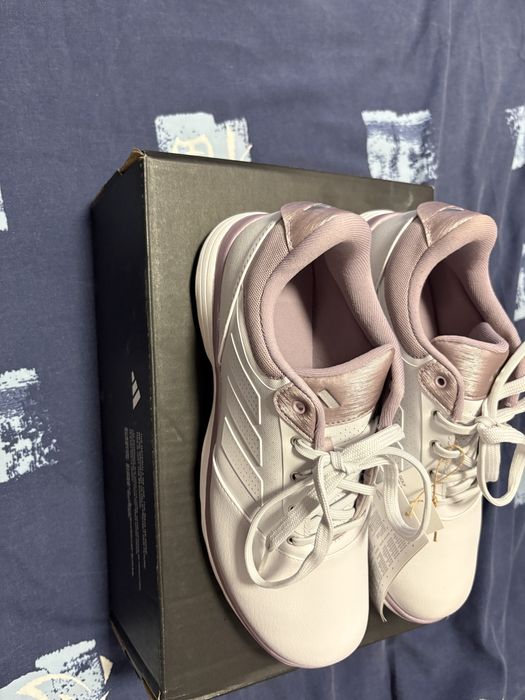 Adidas dama marimea 40