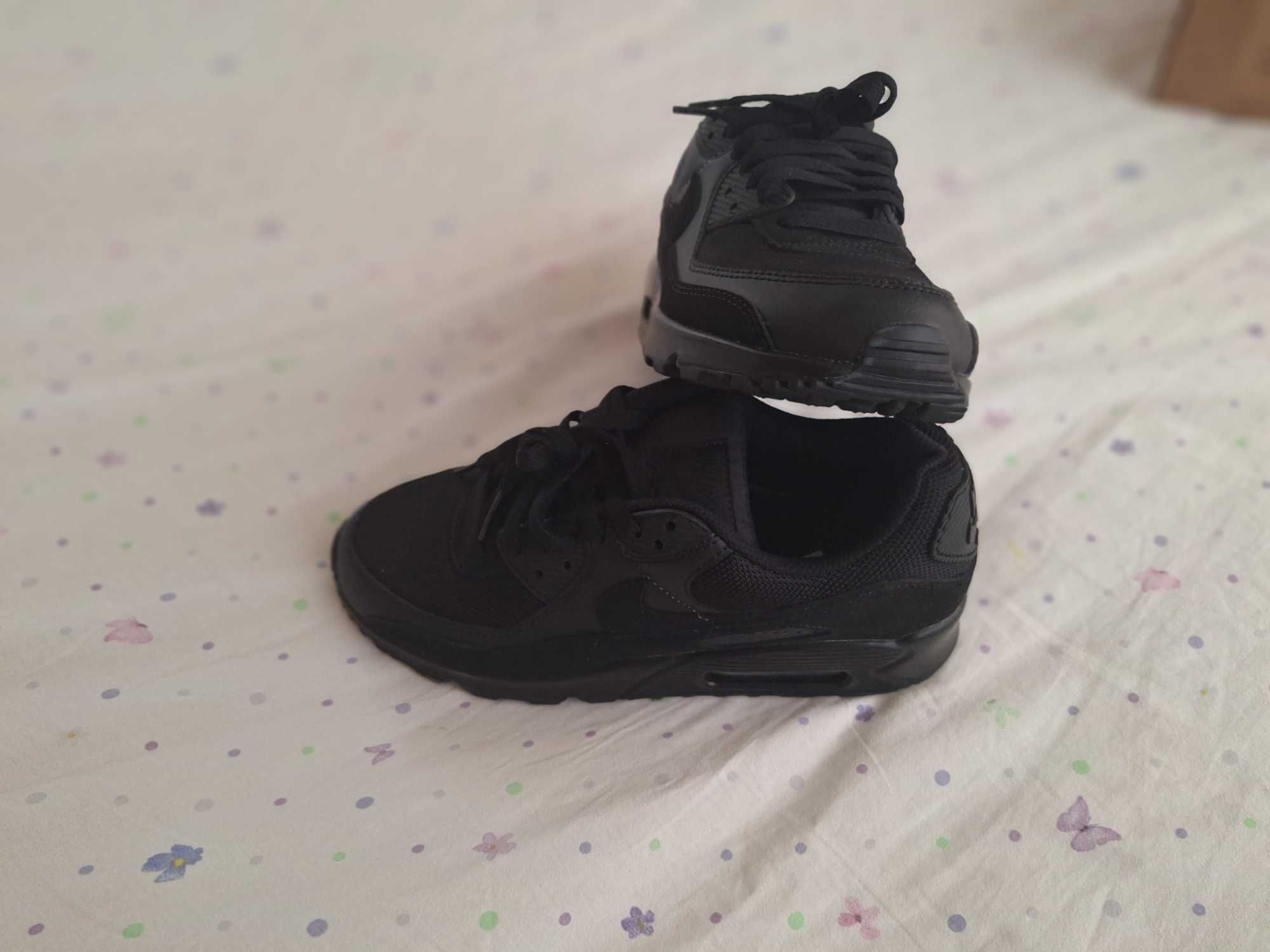 Дамски маратонки NIKE