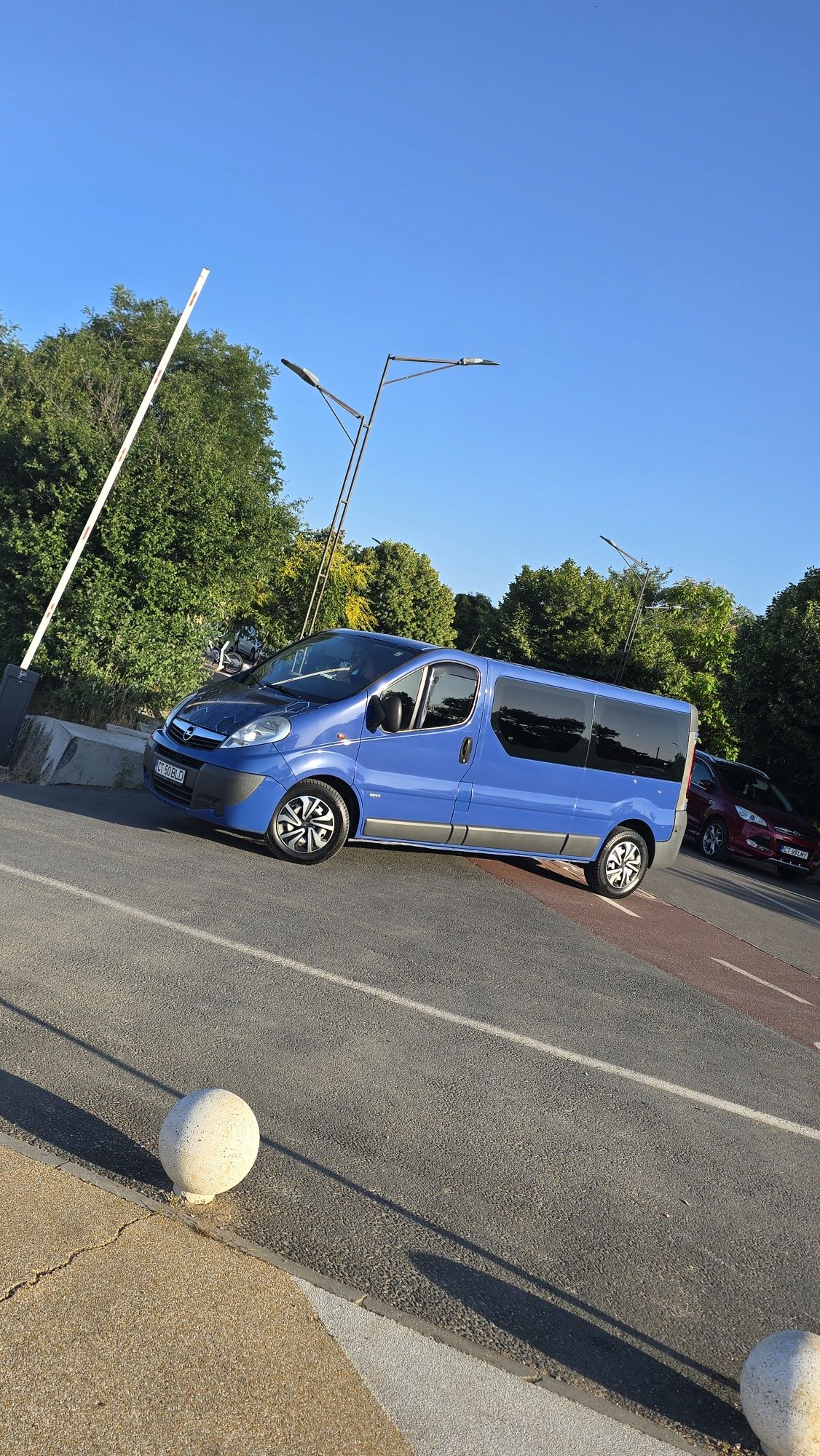 Vand/schimb Opel vivaro 2008 e4 2.5d 9 locuri loong