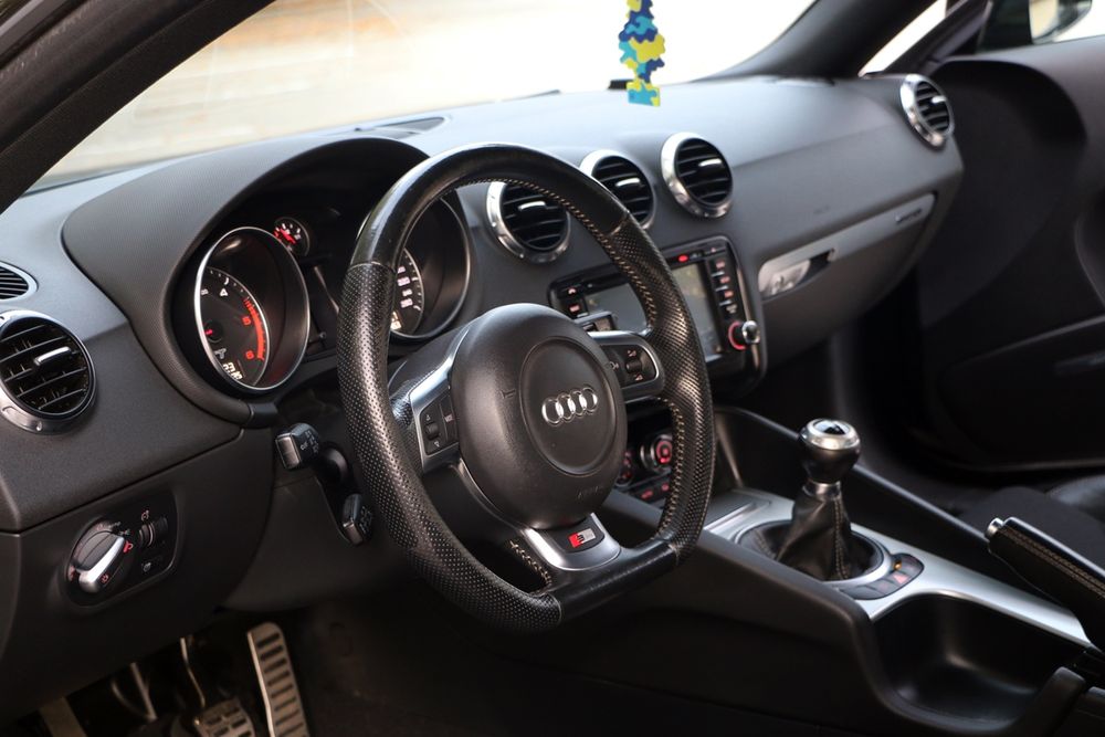 Vand Audi TT Quattro 4x4 S line Bose Navi Piele Xenon