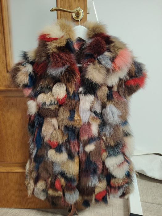 Vând vestă blană de vulpe superbă!
